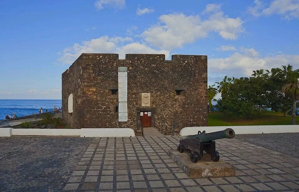 Castillo de San Felipe, Los Escullos