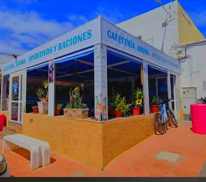 Restaurante Aroma: desayunos y raciones