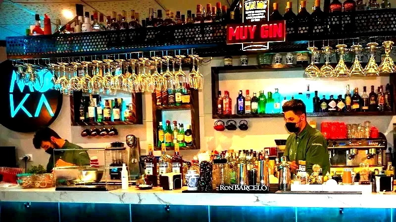 Coctelería Moka San José